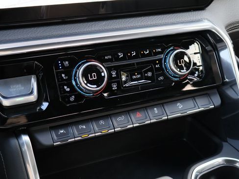 New 2026 GMC Sierra 1500 Denali AWD/4WD image 15
