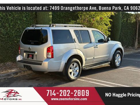 Used 2011 Nissan Pathfinder SV RWD image 7