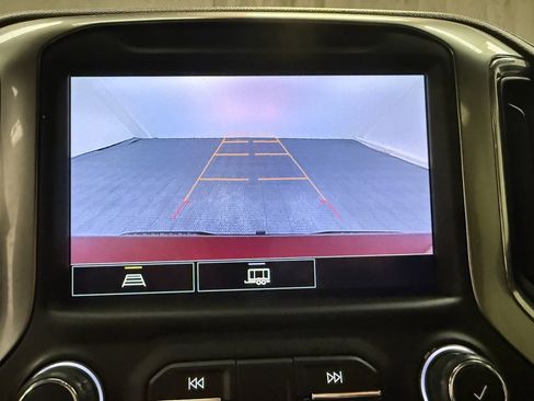 Used 2021 Chevrolet Silverado 1500 LT Trail Boss w/ Convenience Package II image 30