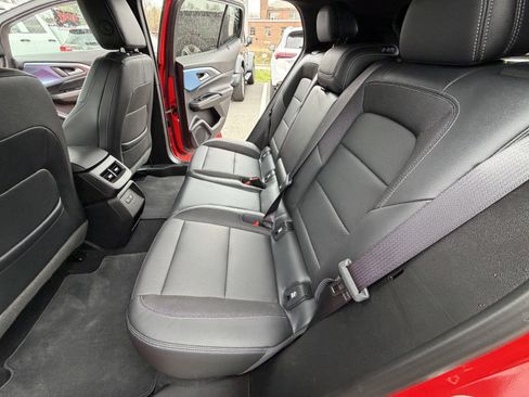 Used 2024 Chevrolet Equinox EV LT AWD/4WD image 10