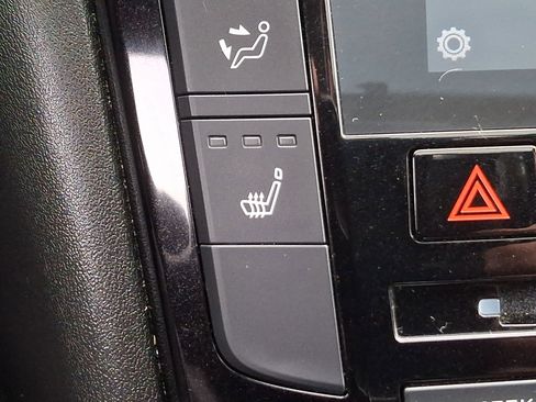 Used 2019 INFINITI QX50 Luxe w/ Navigation Package image 24