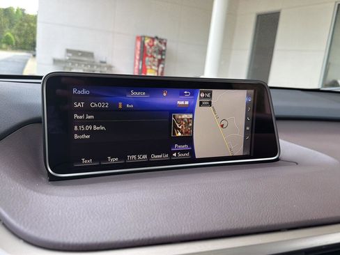 Used 2019 Lexus RX 350L FWD image 24