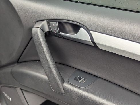 Used 2014 Audi Q7 3.0T S line Prestige w/ S Line Package image 41