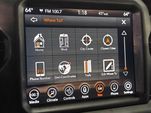 Used 2020 Jeep Wrangler Unlimited Sahara AWD/4WD image 35