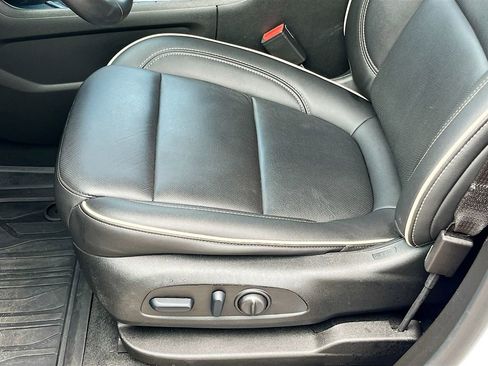 Used 2023 Chevrolet Traverse Premier w/ Redline Edition image 20