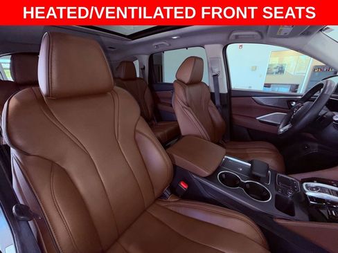 Used 2023 Acura MDX SH-AWD w/ Advance Package image 16