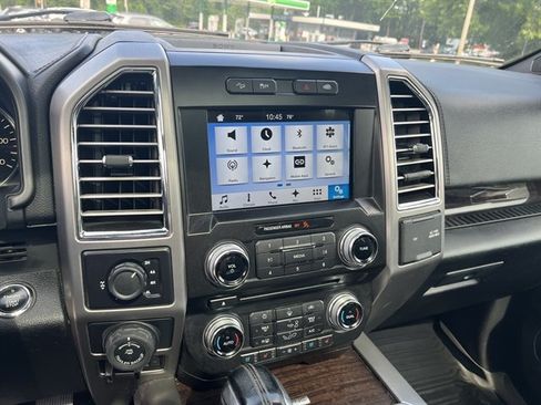 Used 2016 Ford F150 Platinum w/ Equipment Group 701A Luxury AWD/4WD image 24