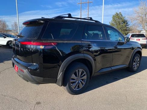 New 2025 Nissan Pathfinder SV image 5