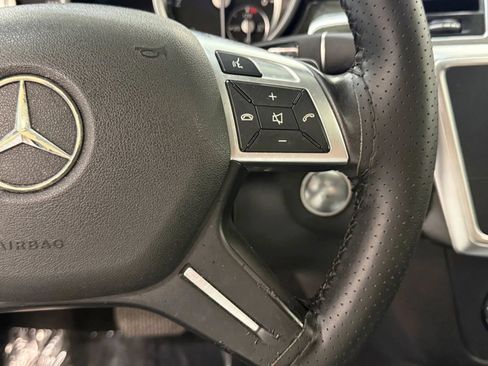 Used 2016 Mercedes-Benz GL 320 BlueTEC 4MATIC w/ Premium I Package image 32