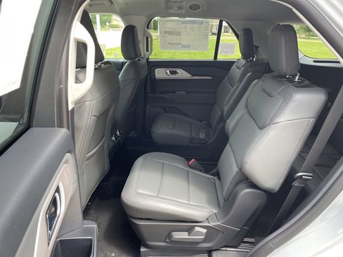 New 2026 Ford Explorer Active w/ Active Comfort Package AWD/4WD image 10