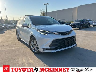 Used 2023 Toyota Sienna Platinum