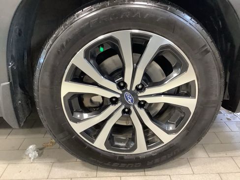 Certified 2021 Subaru Forester Limited image 28