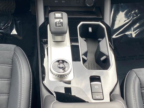 New 2026 Mitsubishi Outlander Trail Edition image 7