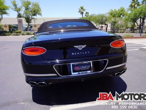 Used 2022 Bentley Continental GT image 33