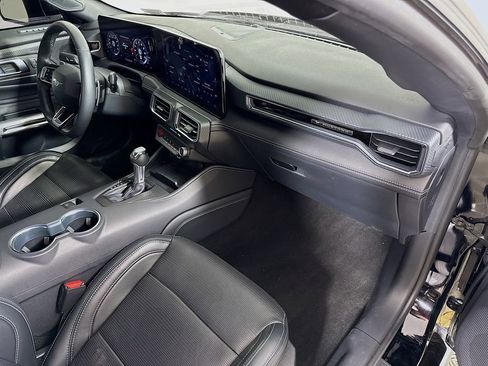 Used 2024 Ford Mustang GT Premium image 28