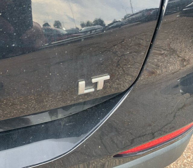 Used 2023 Chevrolet Equinox LT FWD image 11