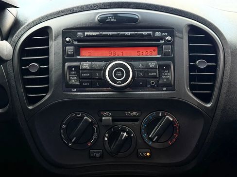 Used 2013 Nissan Juke S image 25