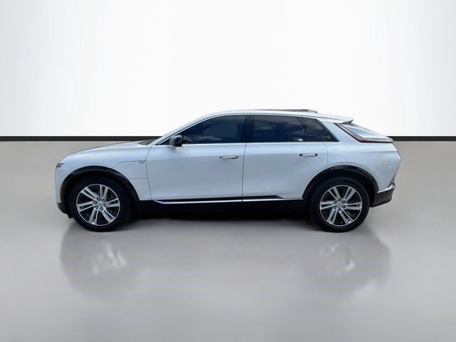 Certified 2024 Cadillac Lyriq Tech w/ LPO, Floor Liner Package AWD/4WD image 7