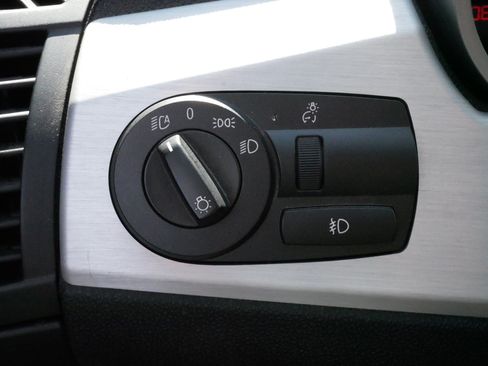 Used 2006 BMW Z4 3.0i RWD image 26