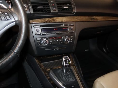 Used 2012 BMW 135i Convertible image 46