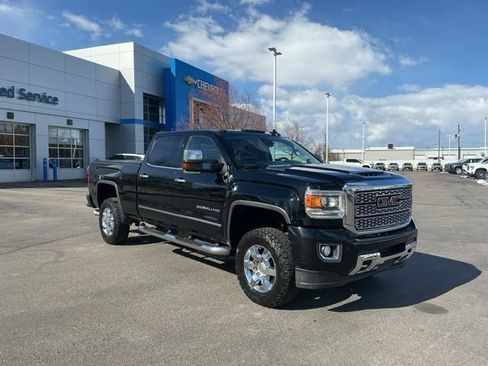 Used 2018 GMC Sierra 3500 Denali w/ Duramax Plus Package image 1