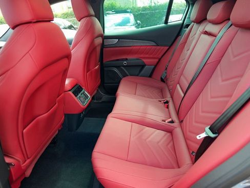 New 2025 Maserati Grecale GT image 26