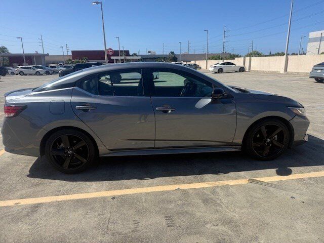 Used 2021 Nissan Sentra SR w/ SR Premium Package FWD image 6