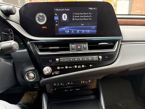 Used 2022 Lexus ES 350 w/ Premium Package image 42