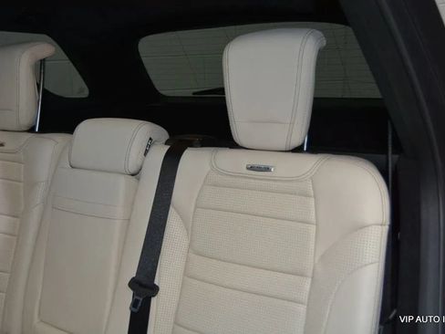 Used 2012 Mercedes-Benz ML 63 AMG 4MATIC image 21