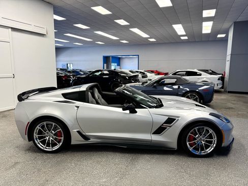 Used 2019 Chevrolet Corvette Grand Sport image 8