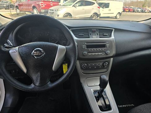Used 2014 Nissan Sentra S FWD image 8