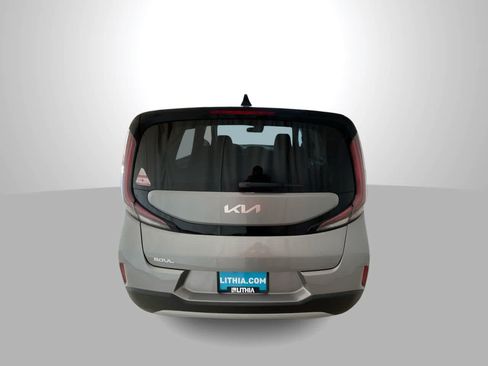 Used 2023 Kia Soul LX FWD image 7