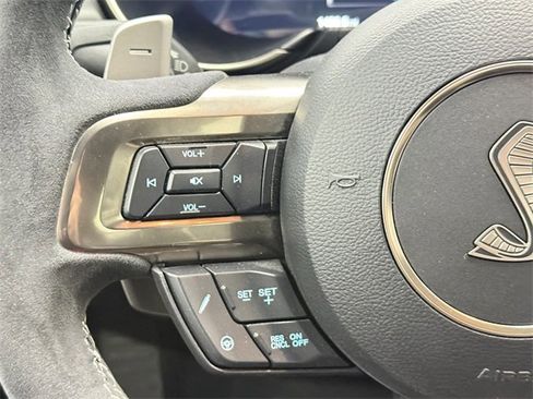 Used 2020 Ford Mustang Shelby GT500 w/ Technology Package image 19