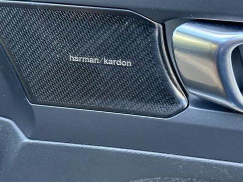 Used 2021 Volvo XC40 P8 Recharge w/ Advanced Package image 20