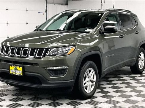 Used 2018 Jeep Compass Sport w/ Cold Weather Group AWD/4WD image 12