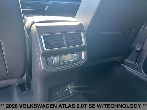New 2026 Volkswagen Atlas SE image 18