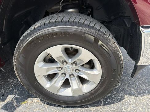 Used 2021 RAM 1500 Laramie AWD/4WD image 7