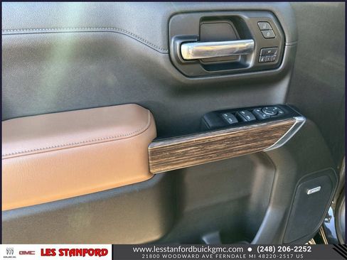 Used 2020 Chevrolet Silverado 1500 High Country w/ Technology Package image 17