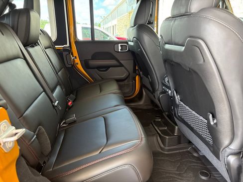 New 2026 Jeep Wrangler Unlimited Rubicon AWD/4WD image 18