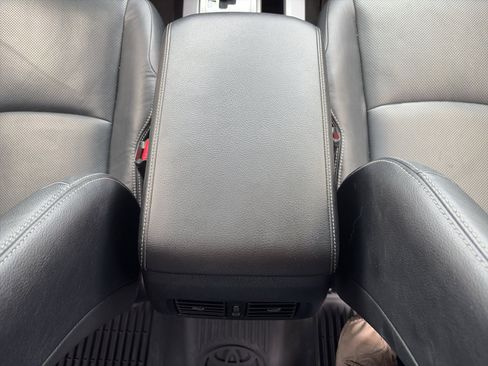 Used 2021 Toyota 4Runner Limited AWD/4WD image 20