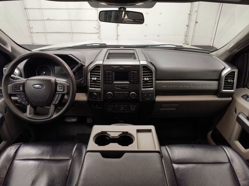 Used 2018 Ford F250 XLT image 12