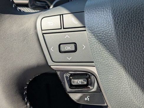 New 2026 Toyota Camry SE FWD image 22