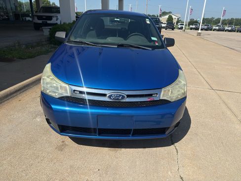 Used 2011 Ford Focus SE FWD image 11