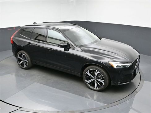Used 2023 Volvo XC60 B6 Ultimate w/ Protection Package Premier image 45