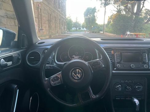 Used 2012 Volkswagen Beetle 2.5 image 34