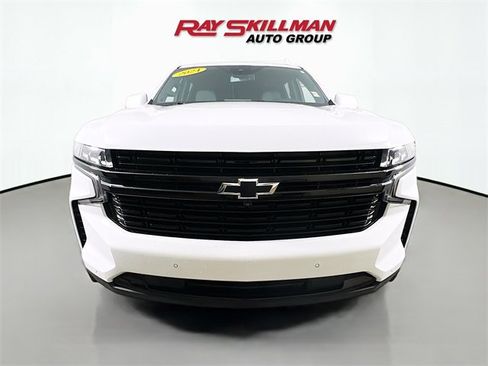 Used 2024 Chevrolet Suburban RST w/ Luxury Package image 2