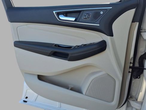 Used 2019 Ford Edge Titanium w/ Equipment Group 301A image 17