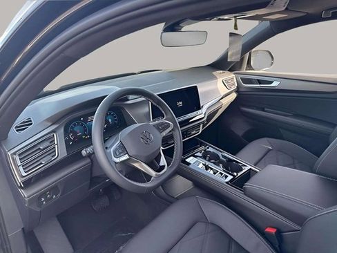 New 2026 Volkswagen Atlas Cross Sport SE image 9