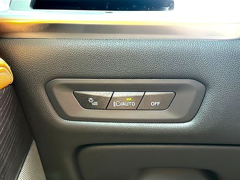 New 2026 BMW X5 xDrive40i w/ M Sport Package AWD/4WD image 26