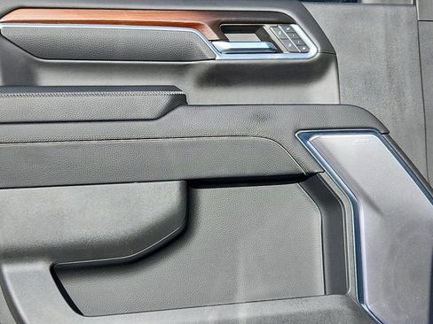 Used 2024 GMC Sierra 2500 Denali w/ Technology Package image 18